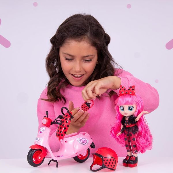 Игровой набор с куклой Cry Babies BFF Lady's Scooter Леди со скутером, 20см 911123 фото
