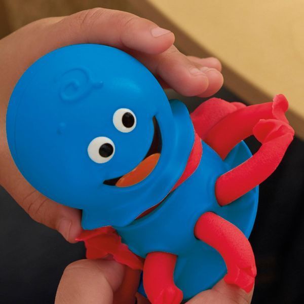 Набор для творчества Play-Doh Fold & Go Playmat Starter Set с пластилином с складным ковриком УЦЕНКА F9143 фото