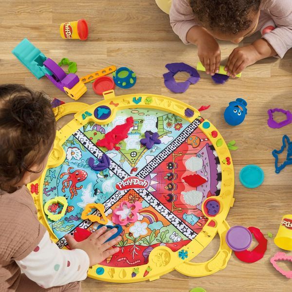 Набор для творчества Play-Doh Fold & Go Playmat Starter Set с пластилином с складным ковриком УЦЕНКА F9143 фото