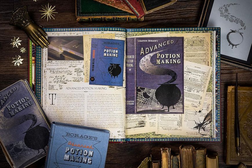 Коллекционная книга The Magic of MinaLima: История создания фильмов &laquo;Harry Potter&raquo; и &laquo;Fantastic Beasts&raquo; 978-0063087774 фото